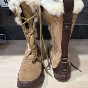 The North Face women’s Snow/ Winter boots